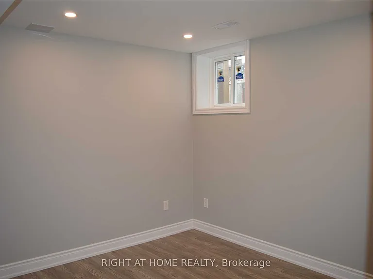 5332 Floral Hill Cres #BASEMENT — Photo 6
