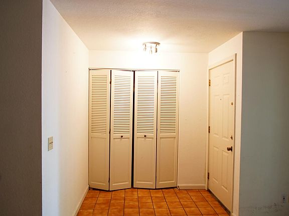 3rd image of 9474 Redmond Woodinville Rd NE APT A208