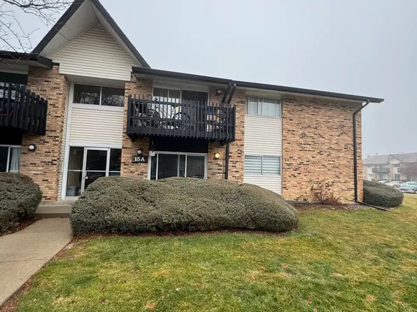 15A Kingery Quarter St #202, Willowbrook, IL 60527