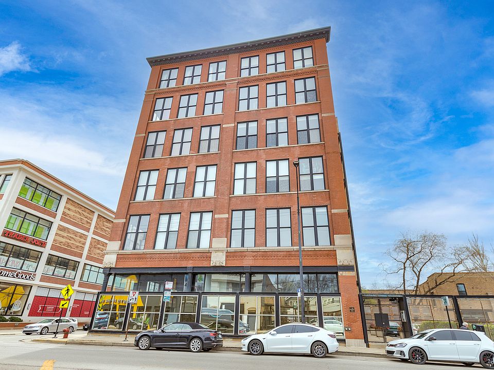 1st image of 1872 N Clybourn Ave APT 202
