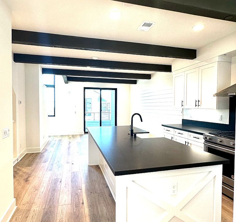 Large Kitchen Island with Bar Seating for 4