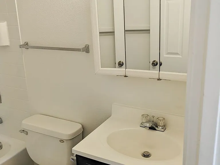 Apartment Complex ~ Murphy Manor — Photo 24