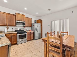3032 Tierra Dorado Dr SW, Albuquerque, NM 87121