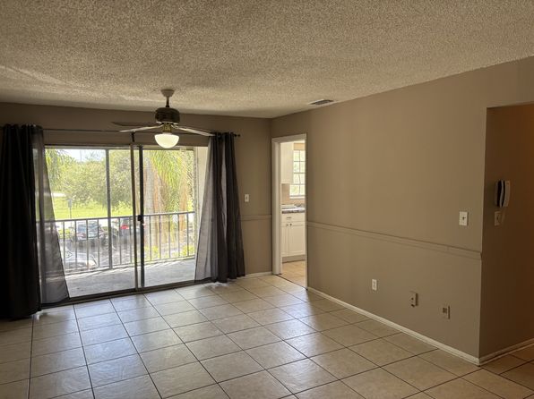 2454 Sharkey Rd #201