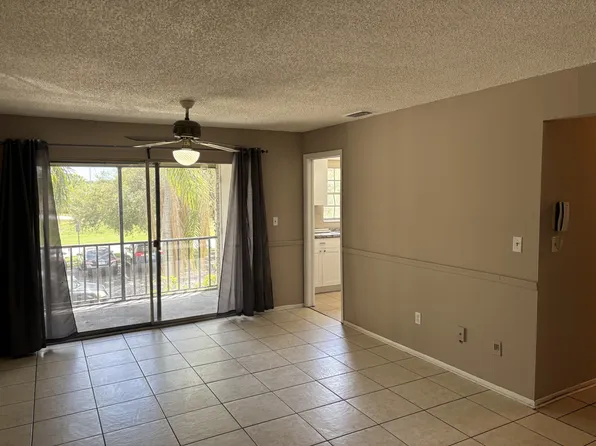 2454 Sharkey Rd #201, Clearwater, FL 33765