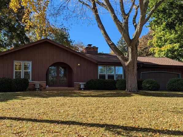 6941 South 117th STREET, Franklin, WI 53132