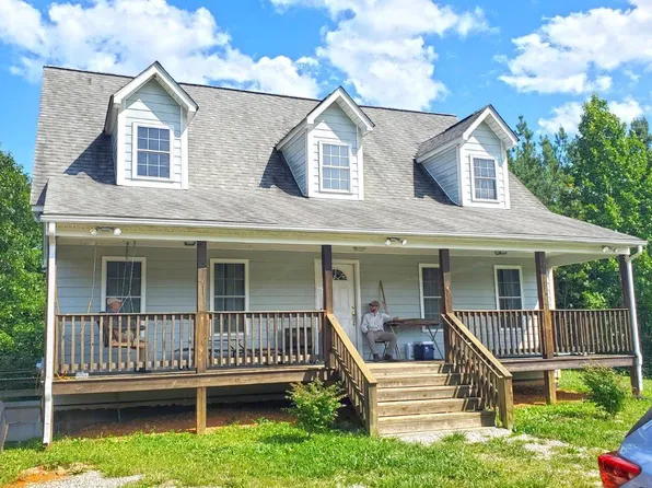 7369 Botetourt Rd, Fincastle, VA 24090