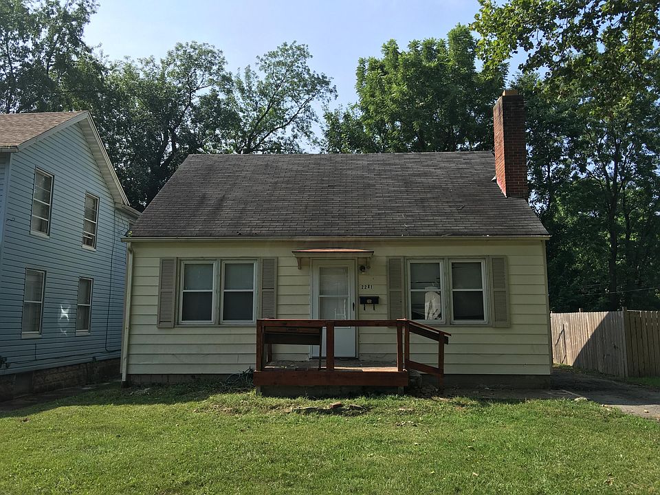 1st image of 2281 Margaret Ave