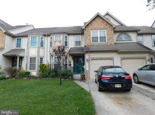 88 Sandhurst Dr, Mount Laurel, NJ 08054