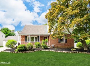 18 Park Ave, Eatontown, NJ 07724