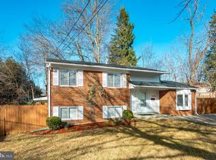 4009 London Ter, Rockville, MD 20853