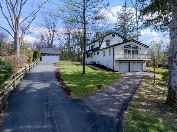 3252 Comanche Rd, Pittsburgh, PA 15241