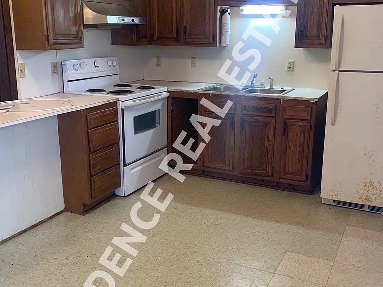 1820 Indiana Ave — Photo 3