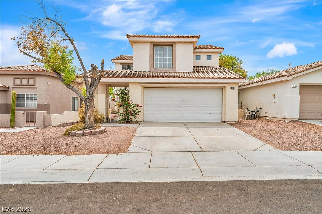 3 bed, 2.5 bath, 1674 sqft, $2,050 — Photo 1