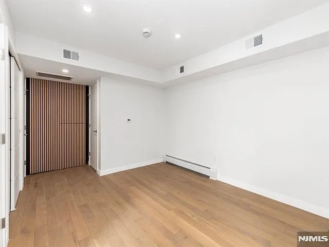 30 Franklin Pl #1 — Photo 12