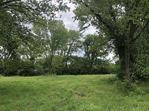 4th image of 1336 Barry Ln Lot 11