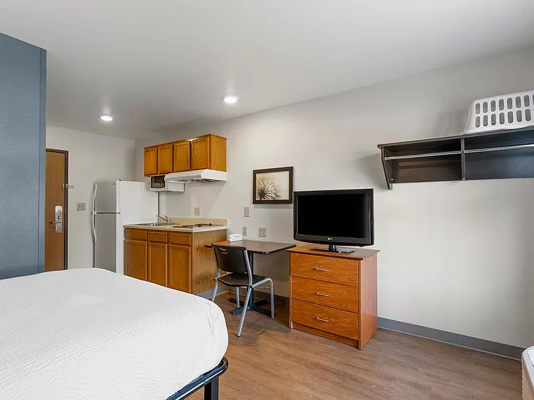 Studio Suite - 1 Full Bed