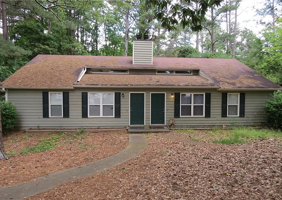 1st image of 4106 Hawthorne Cir SE #2B