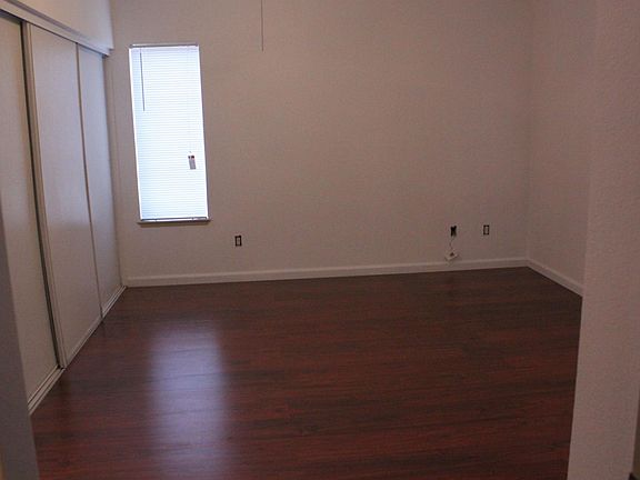 3rd image of 4723 Windsong Ct