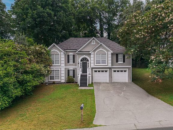 3rd image of 4830 Old Field Dr NE