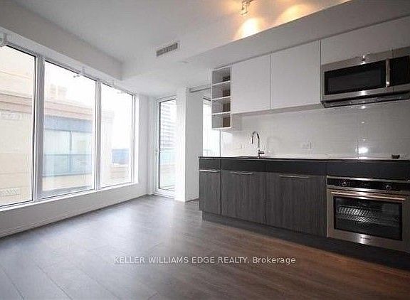 2nd image of 68 Shuter St Unit 1009