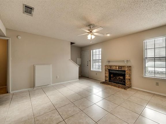 3rd image of 1265 Dallas Dr