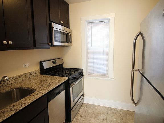 5th image of 3115 N Monticello Ave #Ch1