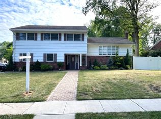 511 Gallows Hill Rd, Cranford, NJ 07016