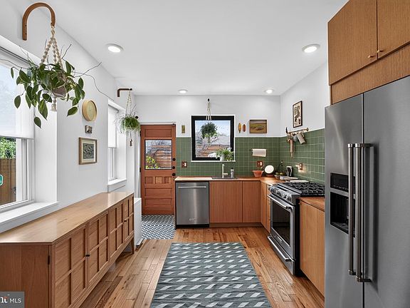 5th image of 2043 N 3rd St