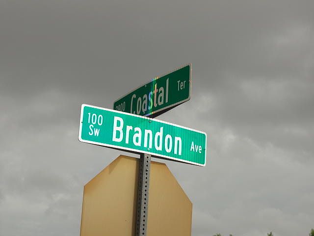 1st image of 138 SW Brandon Ave