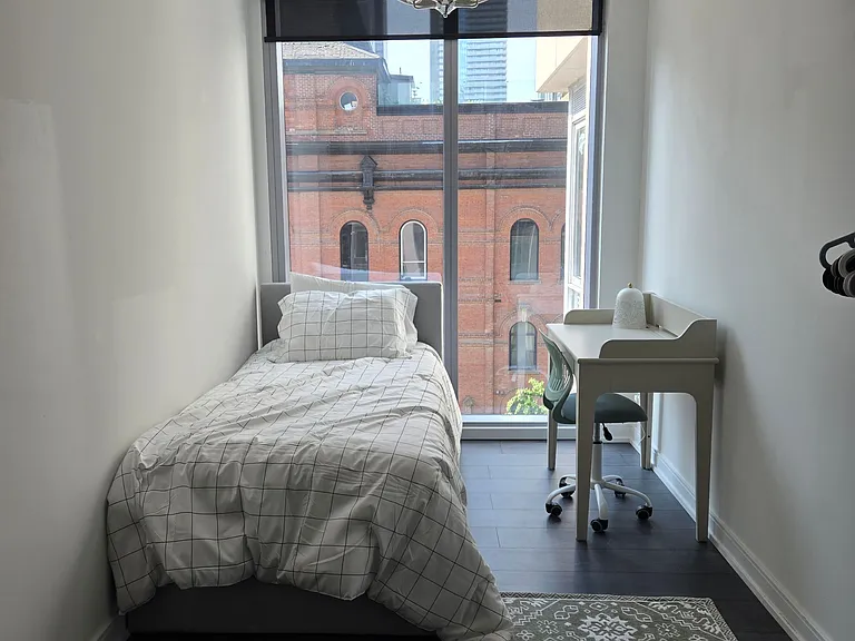 3 Gloucester St #512 — Photo 23