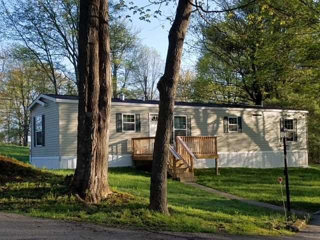 1st image of 2 Eisgruber Park Ln