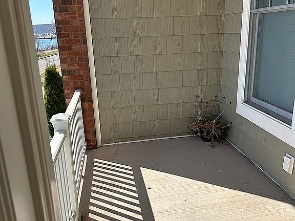 4th image of 500 S Lakeshore Blvd #12
