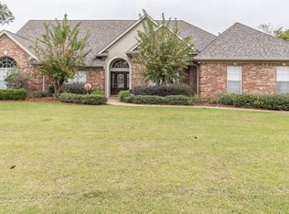 303 Canterbury Rd, Starkville, MS 39759