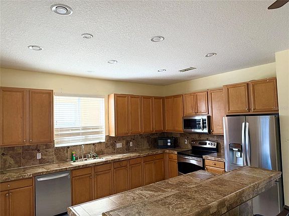 5th image of 1037 Berkeley Dr #1037