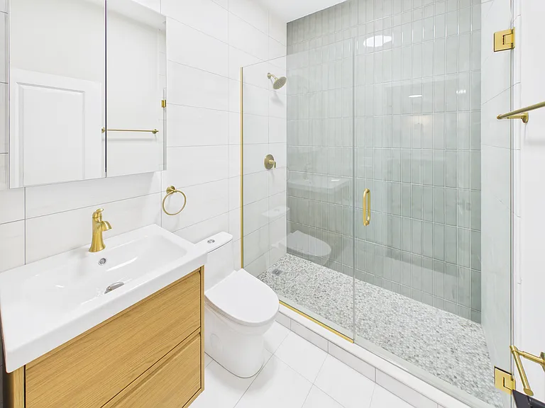 2350 S Leavitt St #1F — Photo 7