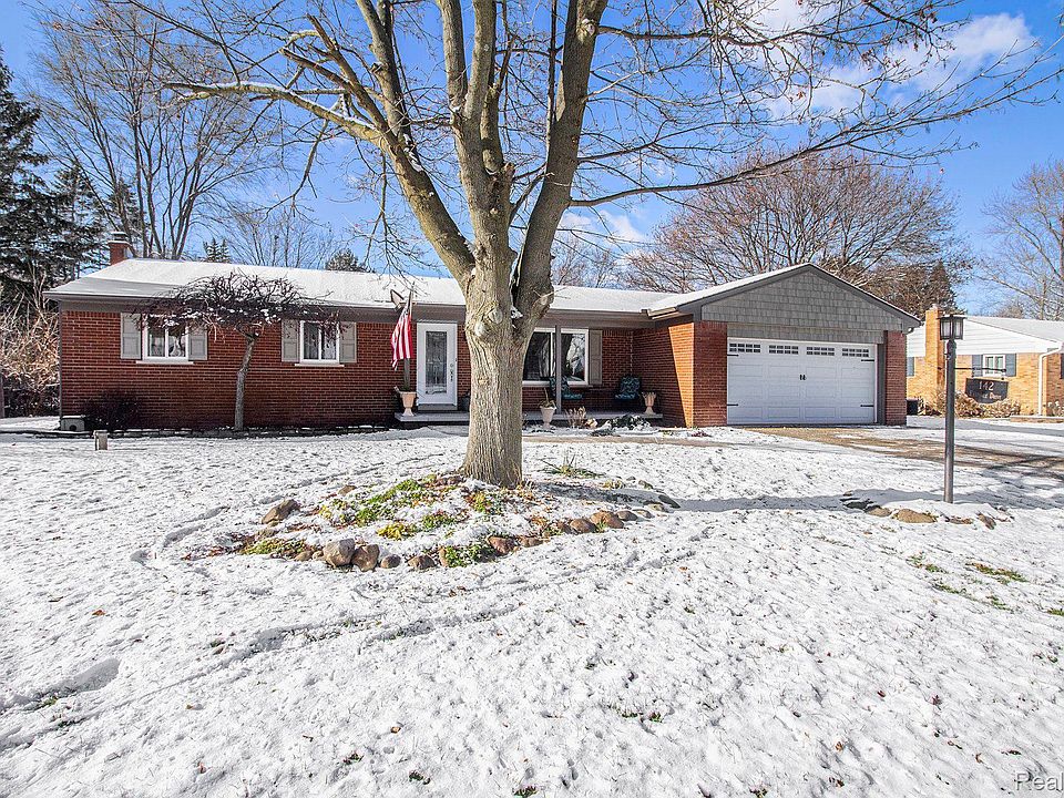1st image of 142 Eastdale Dr