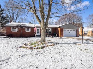 142 Eastdale Dr, Howell, MI 48843