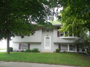 1401 48th St NW, Rochester, MN 55901