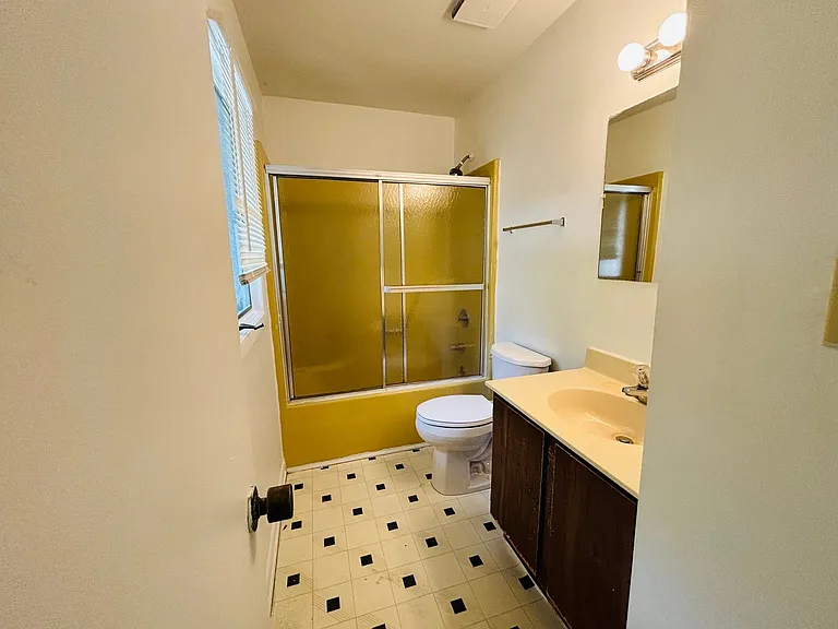 354 Shenandoah Cir — Photo 13