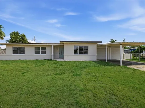 807 Leeland Heights BLVD E, LEHIGH ACRES, FL 33936