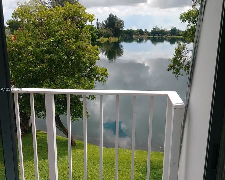 1st image of 4116 SW 61st Ave