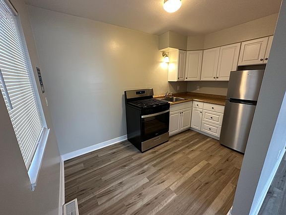 2nd image of 11812 Carrington Ave Unit 1