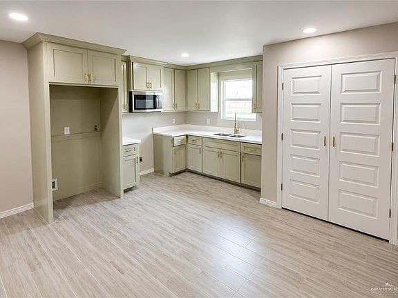 3rd image of 2717 Risotta St