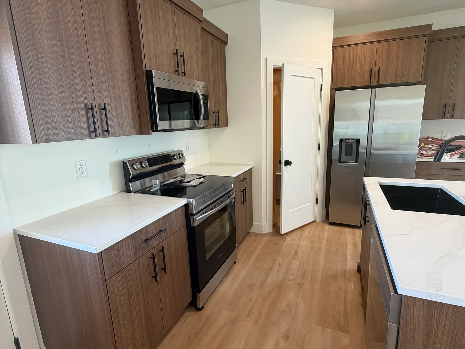 1 bed, 780 sqft, $1,595 — Photo 3