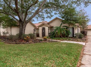 2315 Country Club Dr, Pearland, TX 77581