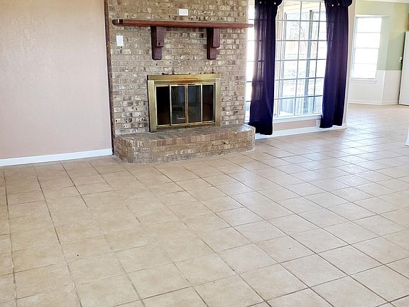 5th image of 608 Idlewild Dr