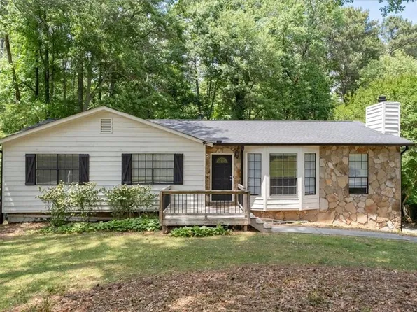 3189 Aspen Cir, Snellville, GA 30078