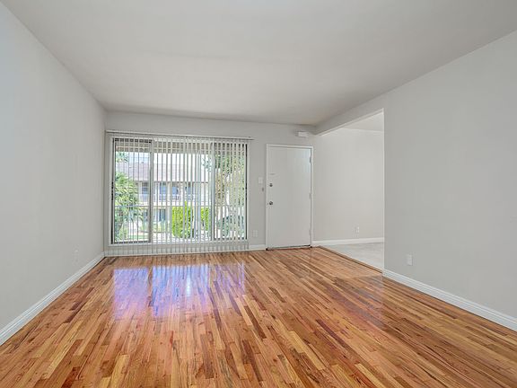 2nd image of 6154 Coldwater Canyon Ave #24