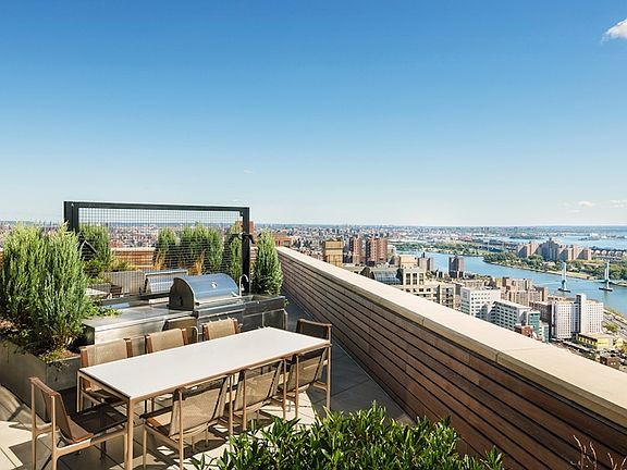5th image of 205 E 92nd St APT 22G